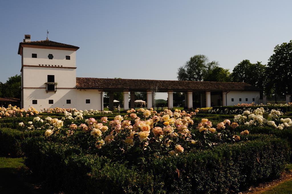 Borgo Dei Conti Della Torre Guest House Morsano al Tagliamento Exterior photo